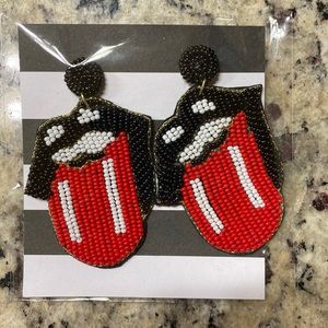 Brand new!! Never worn! Beaded earrings